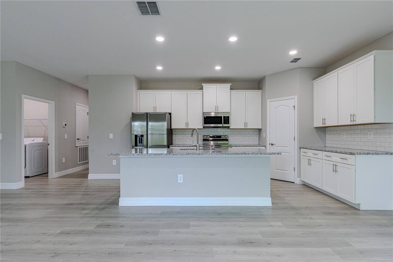 1396 GIBBS ROAD SW