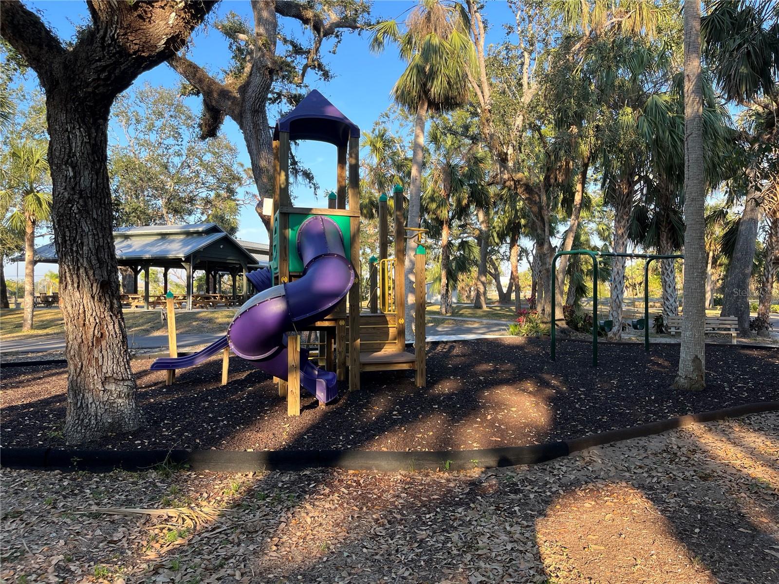 PUNTA GORDA ISLES SEC 21 - Land