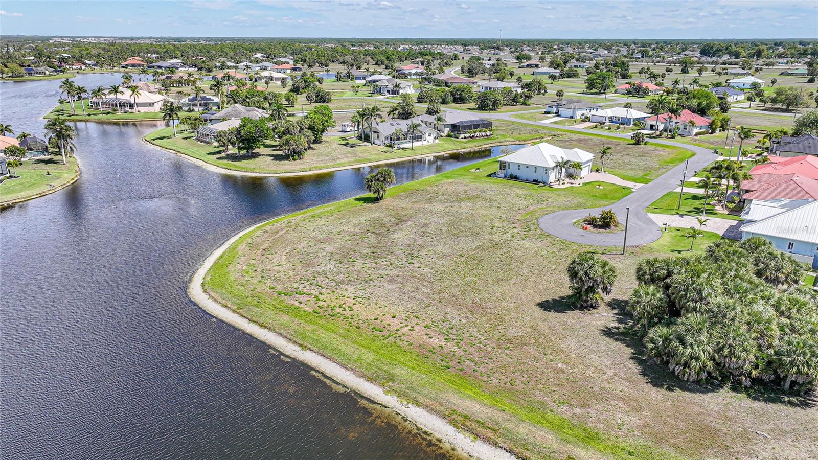 PUNTA GORDA ISLES SEC 21 - Land