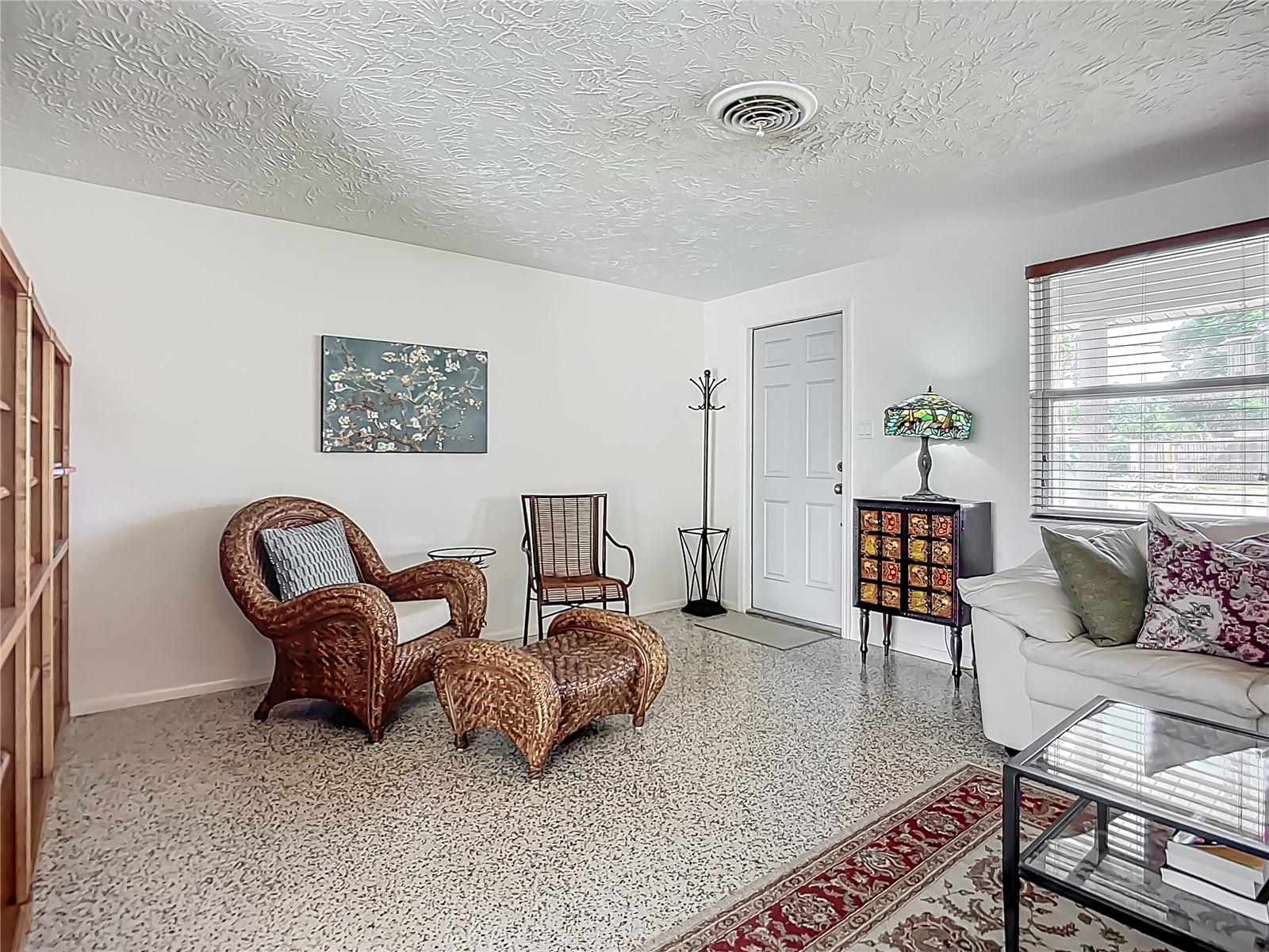 LAS LOMAS DE SARASOTA - Residential