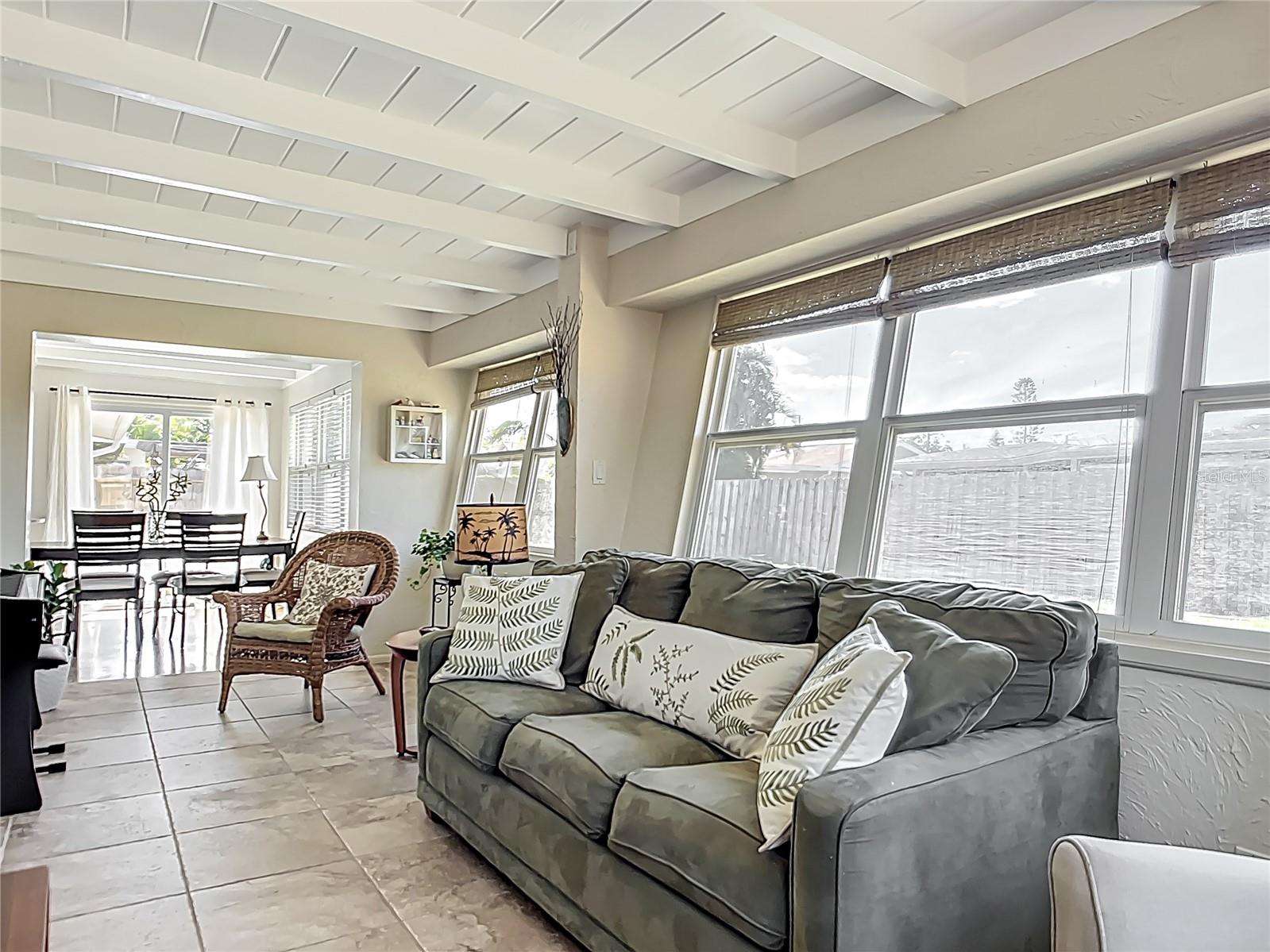 LAS LOMAS DE SARASOTA - Residential