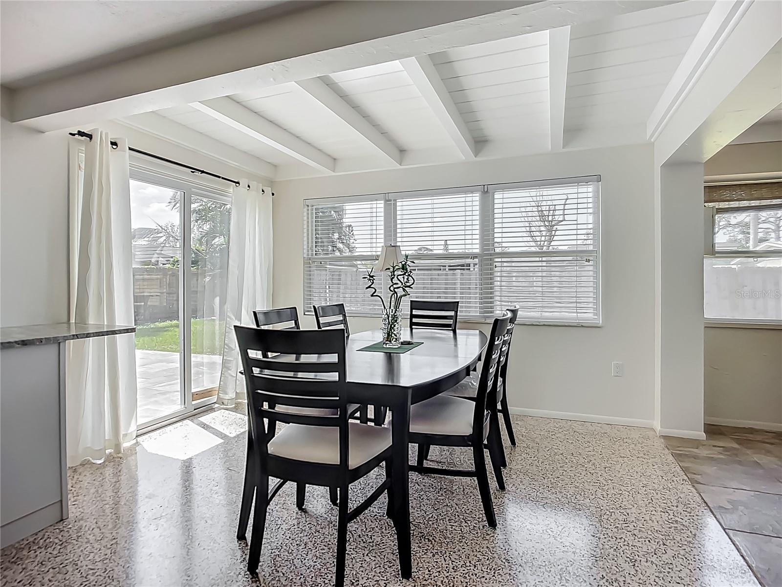 LAS LOMAS DE SARASOTA - Residential