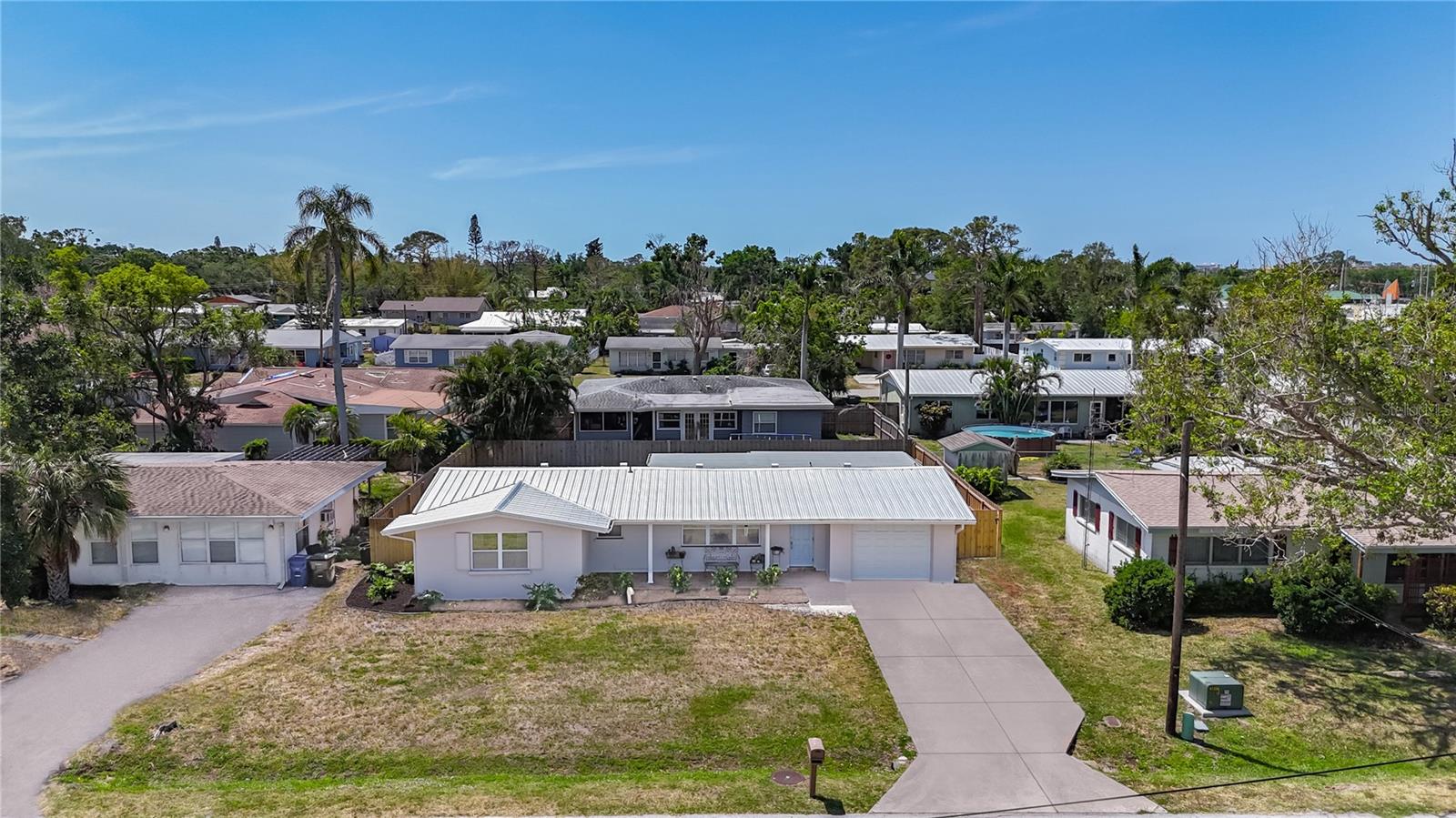 LAS LOMAS DE SARASOTA - Residential