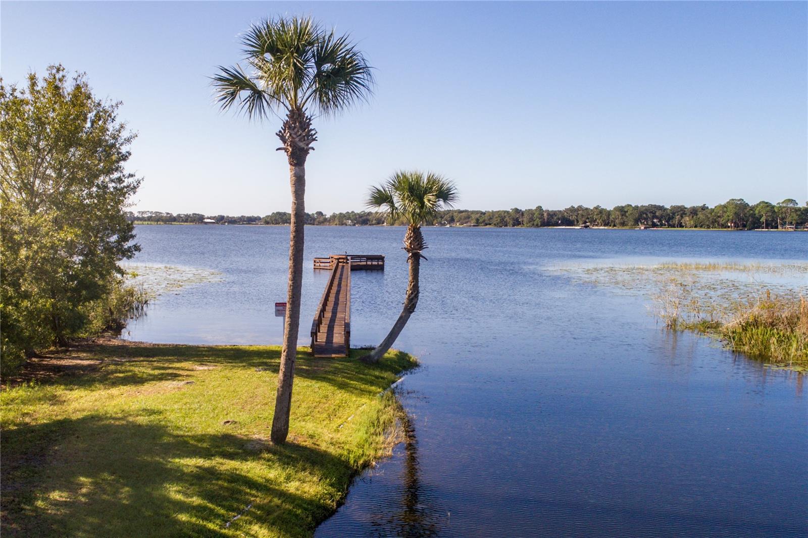 PARK PLACE ON LAKE JOANNA - Residential