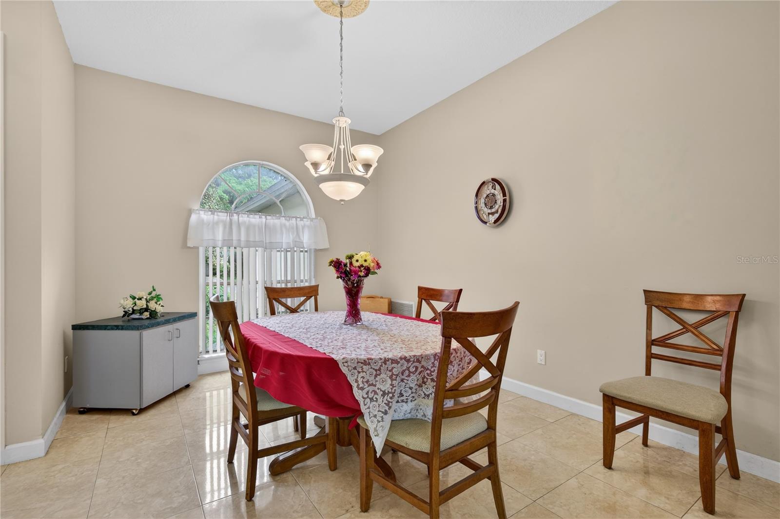 PARK PLACE ON LAKE JOANNA - Residential