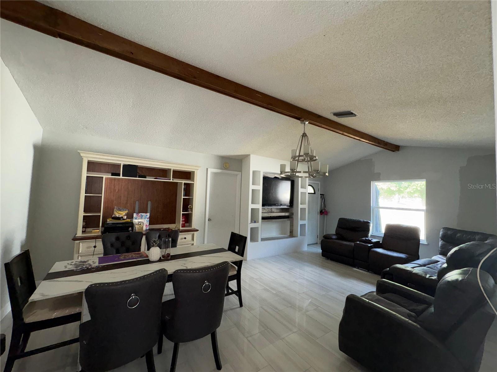 KISSIMMEE HEIGHTS - Residential