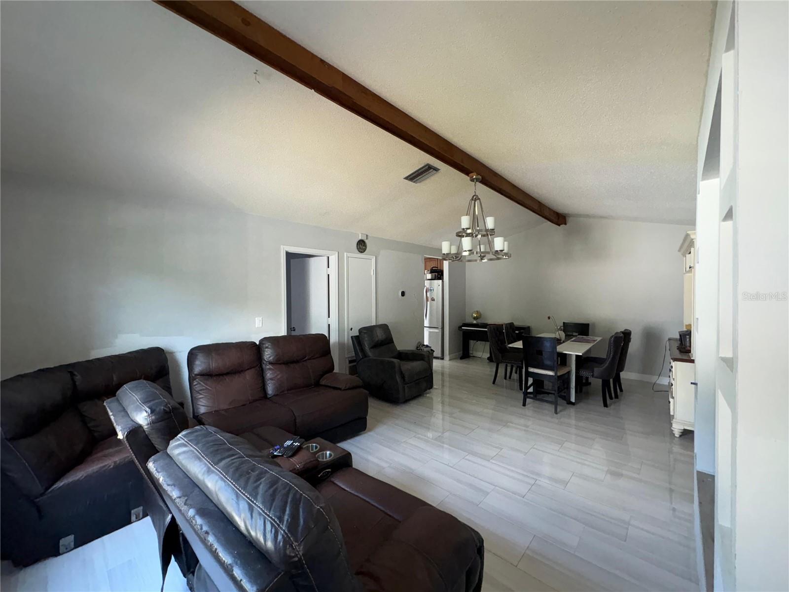 KISSIMMEE HEIGHTS - Residential