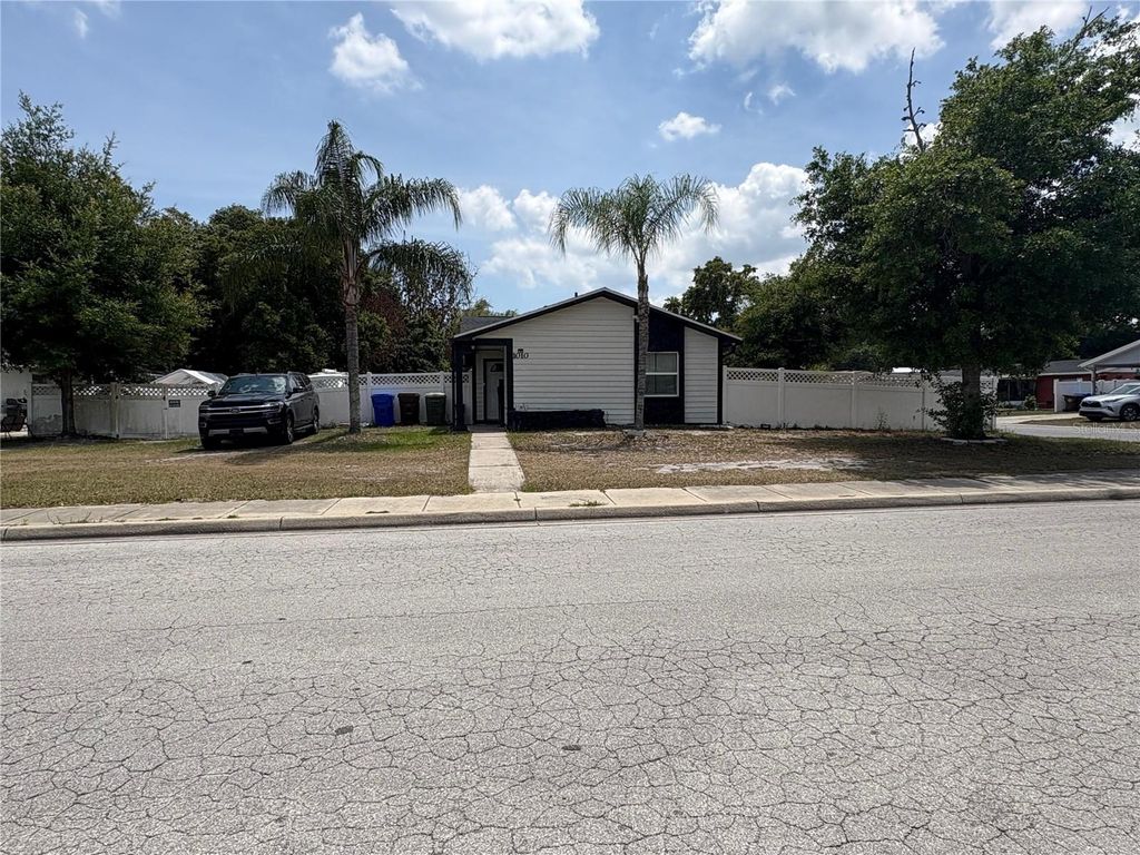 Photo of 1010 Van Lieu Street, Kissimmee, FL 34744 (MLS # O6409485)