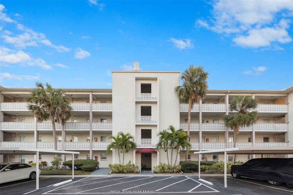 Photo of 1524 Lakeview Road #305, Clearwater, FL 33756 (MLS # TB8440641)