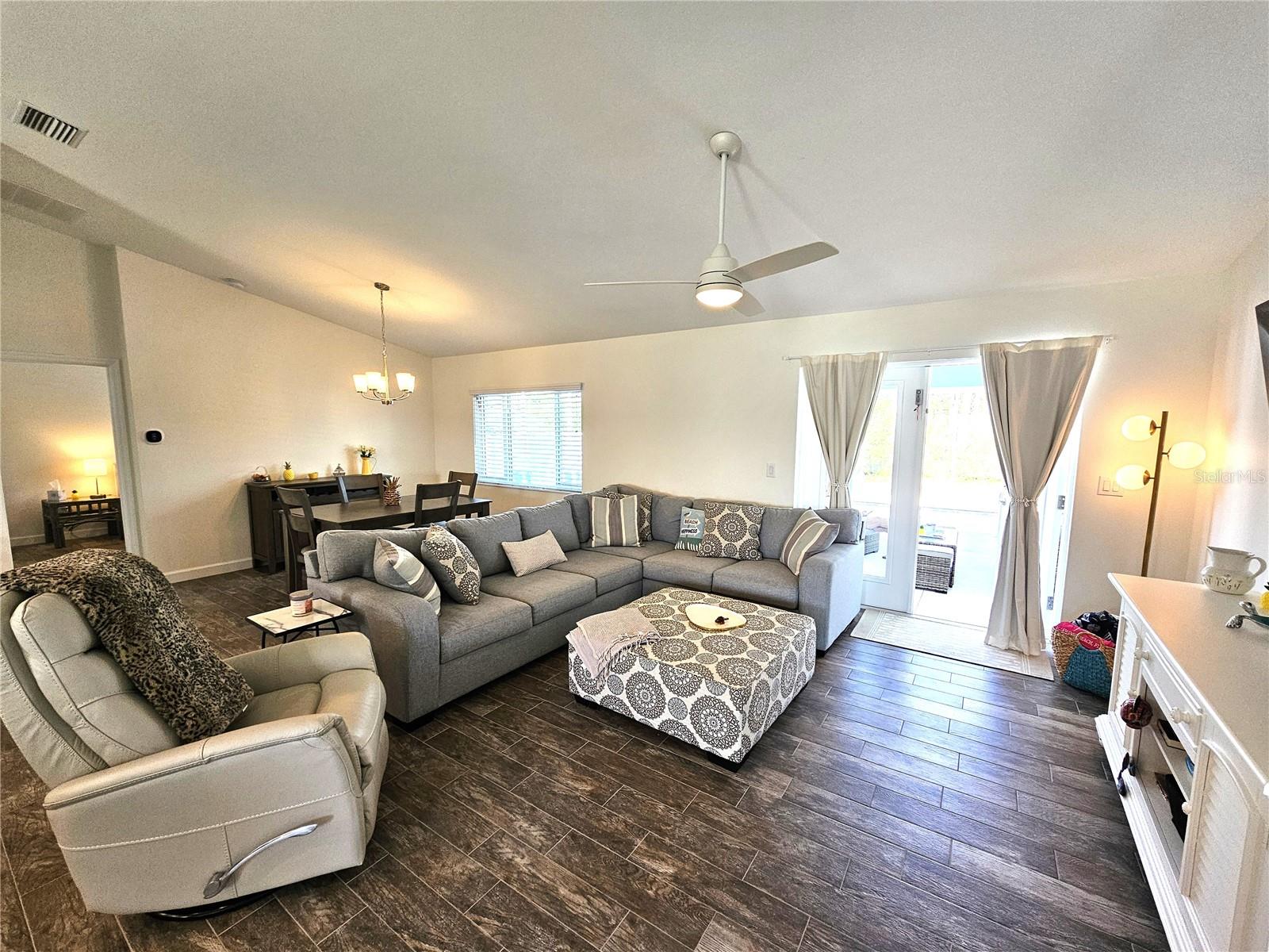 PORT CHARLOTTE SEC 064 - Residential Lease