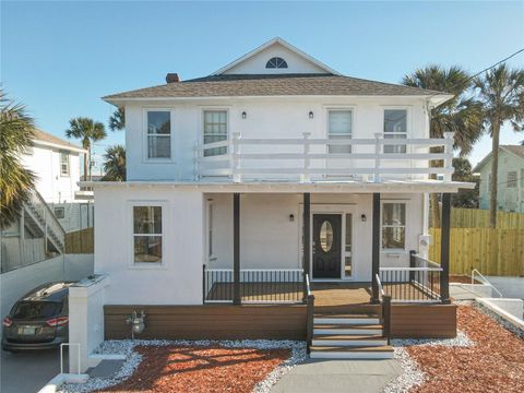 A home in DAYTONA BEACH