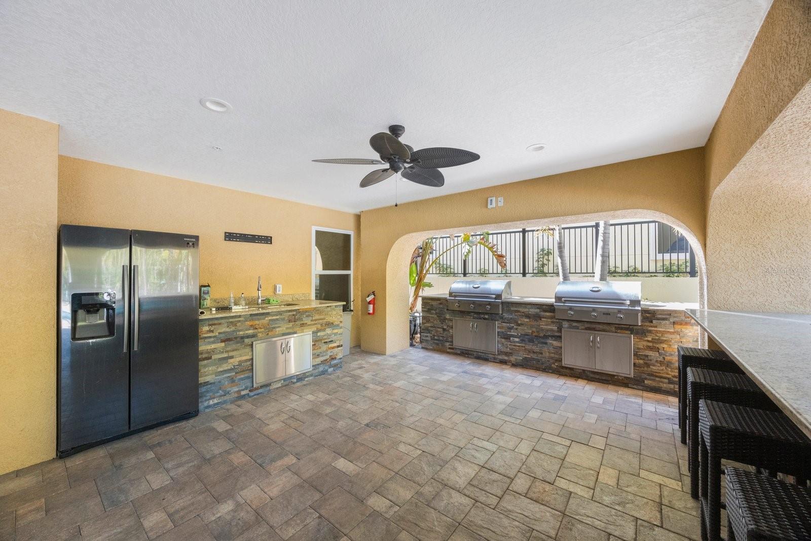 CYPRESS TRAILS TWNHMS OF TARPON SPGS - Residential Lease