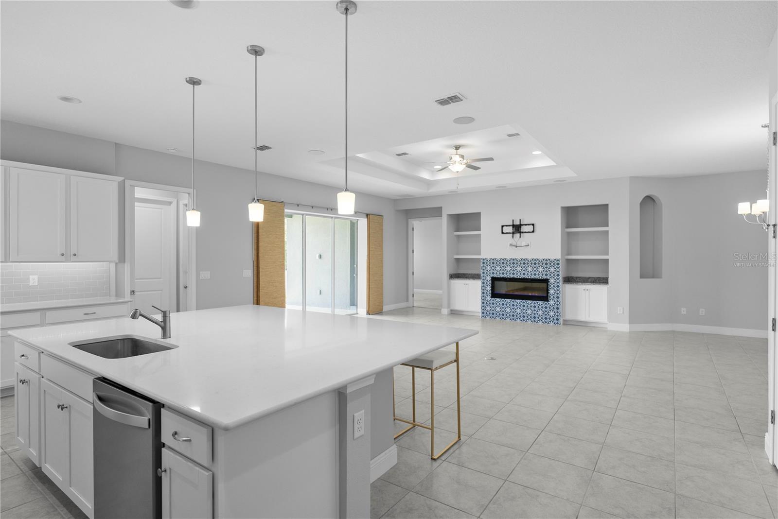 LAKESIDE AT HAMLIN - Residential