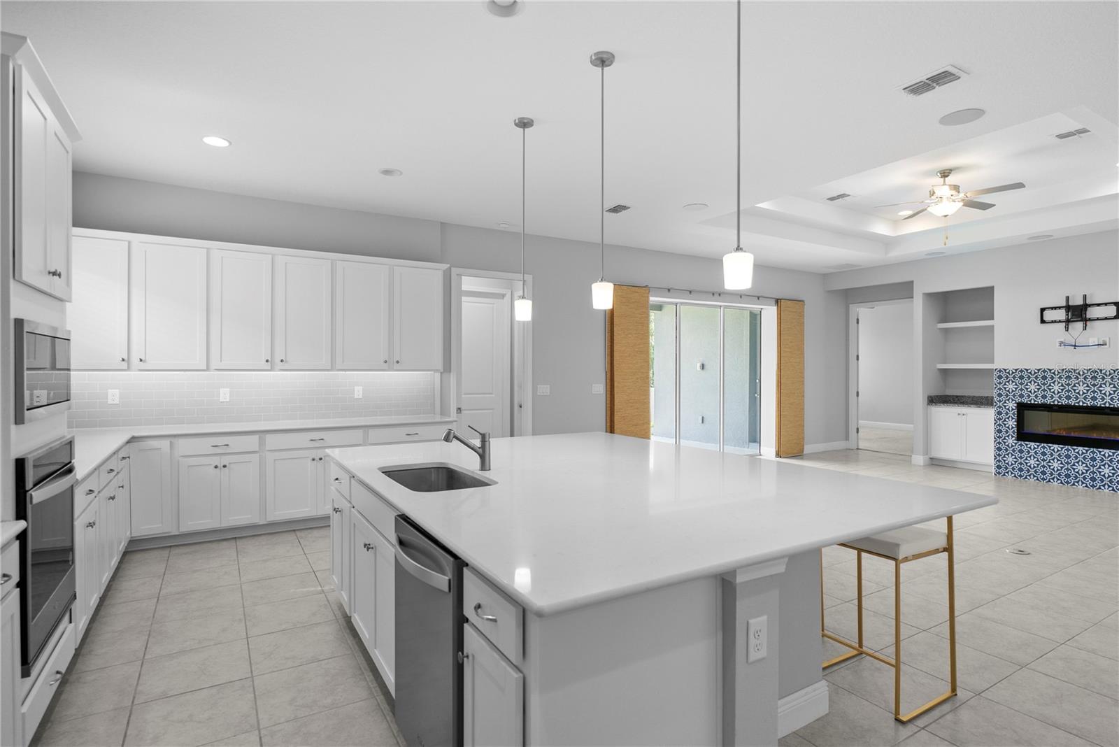 LAKESIDE AT HAMLIN - Residential