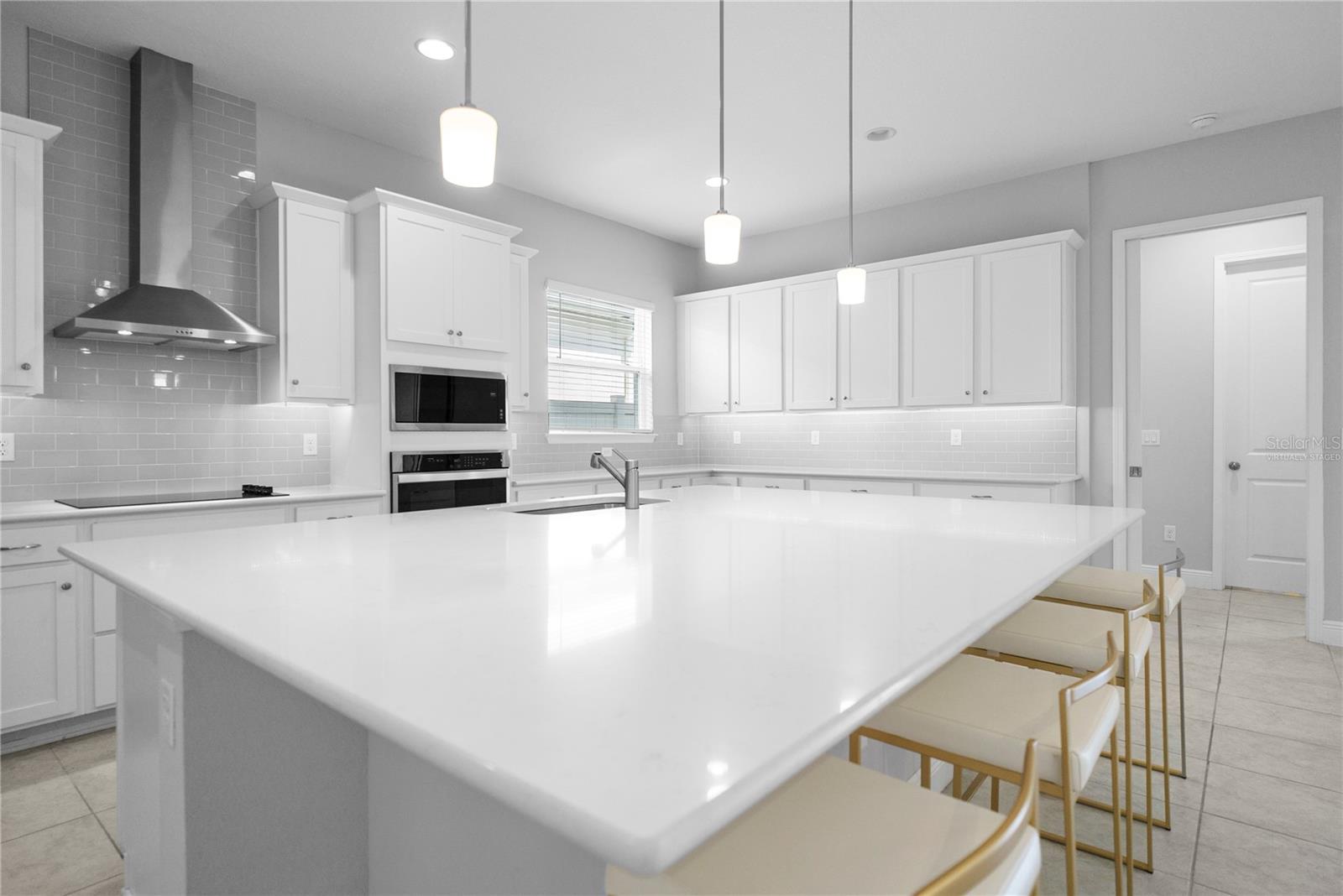 LAKESIDE AT HAMLIN - Residential