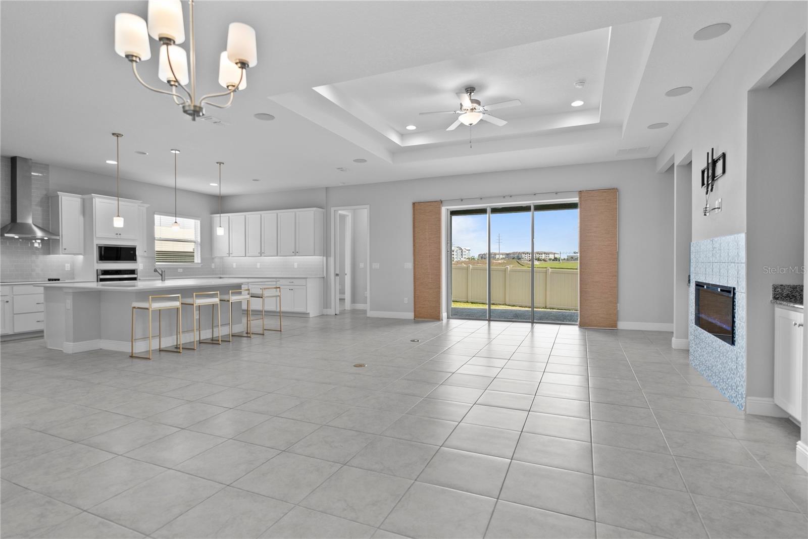 LAKESIDE AT HAMLIN - Residential