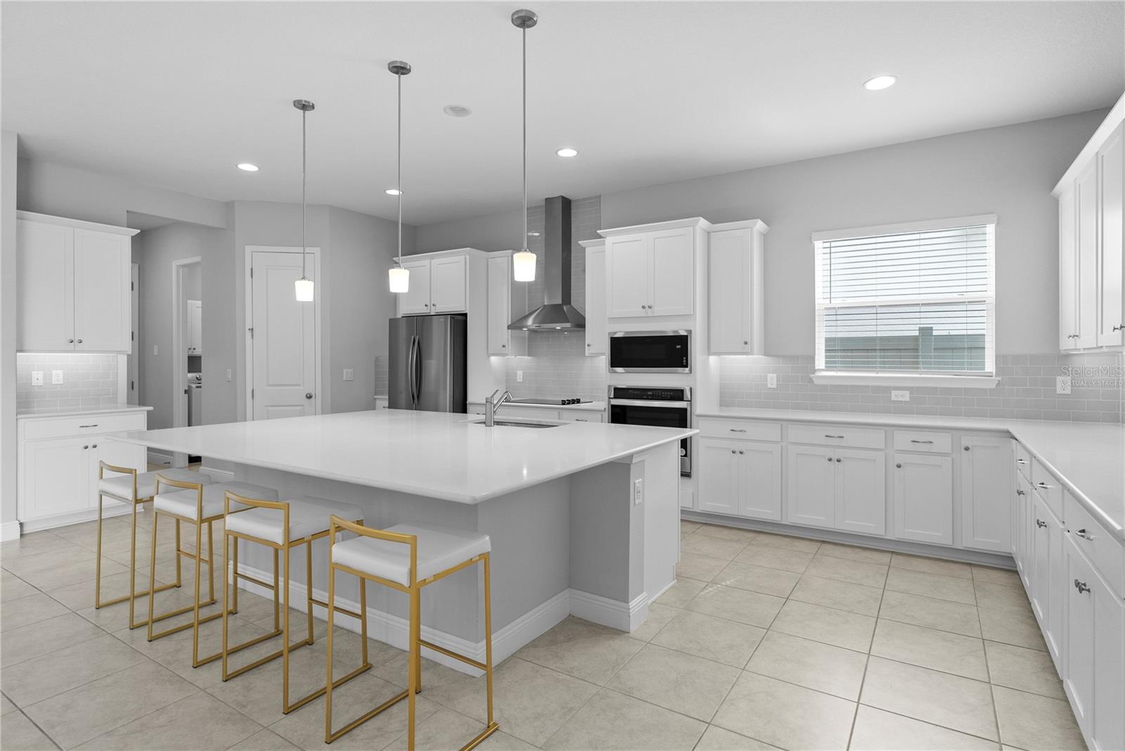 LAKESIDE AT HAMLIN - Residential