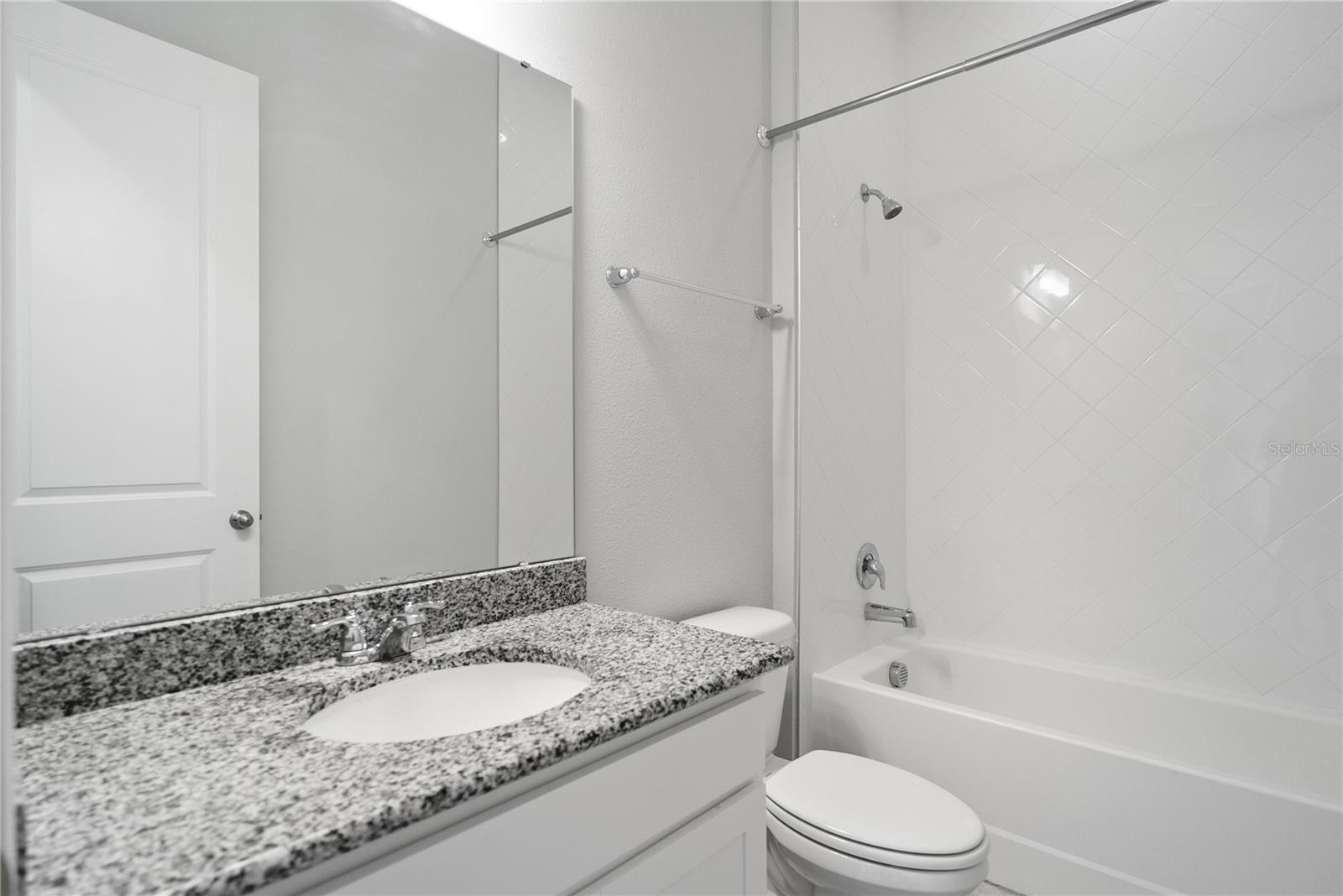 LAKESIDE AT HAMLIN - Residential