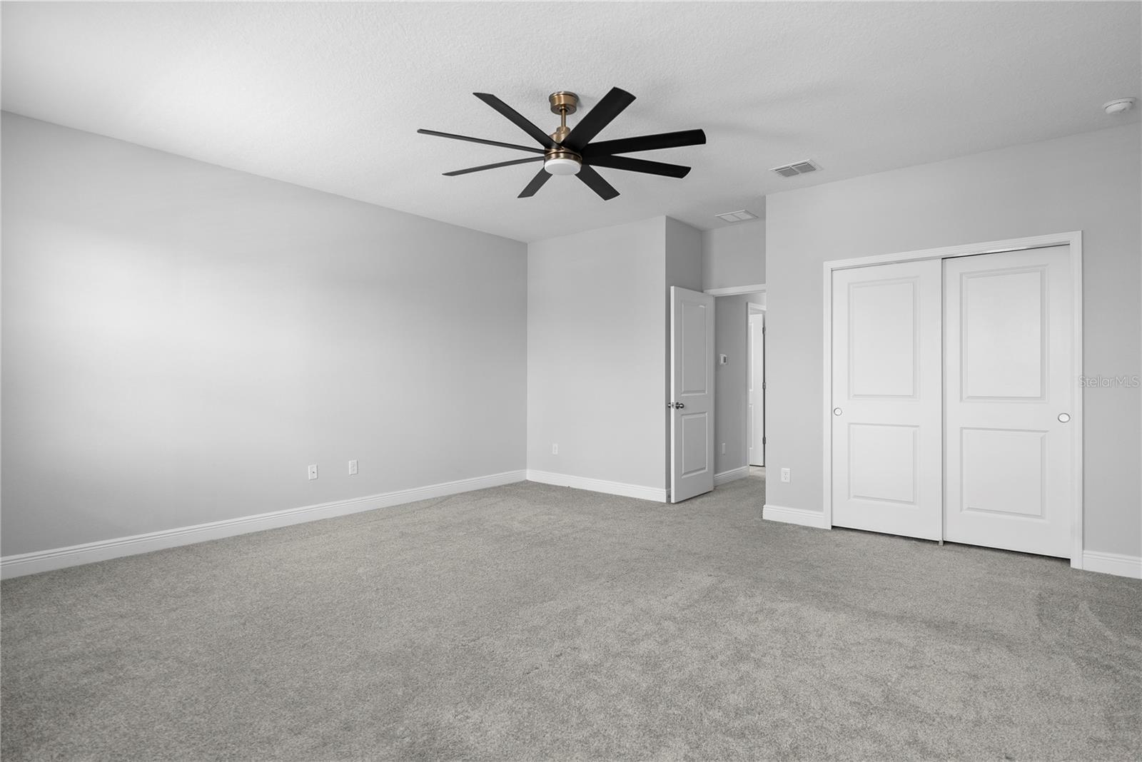 LAKESIDE AT HAMLIN - Residential