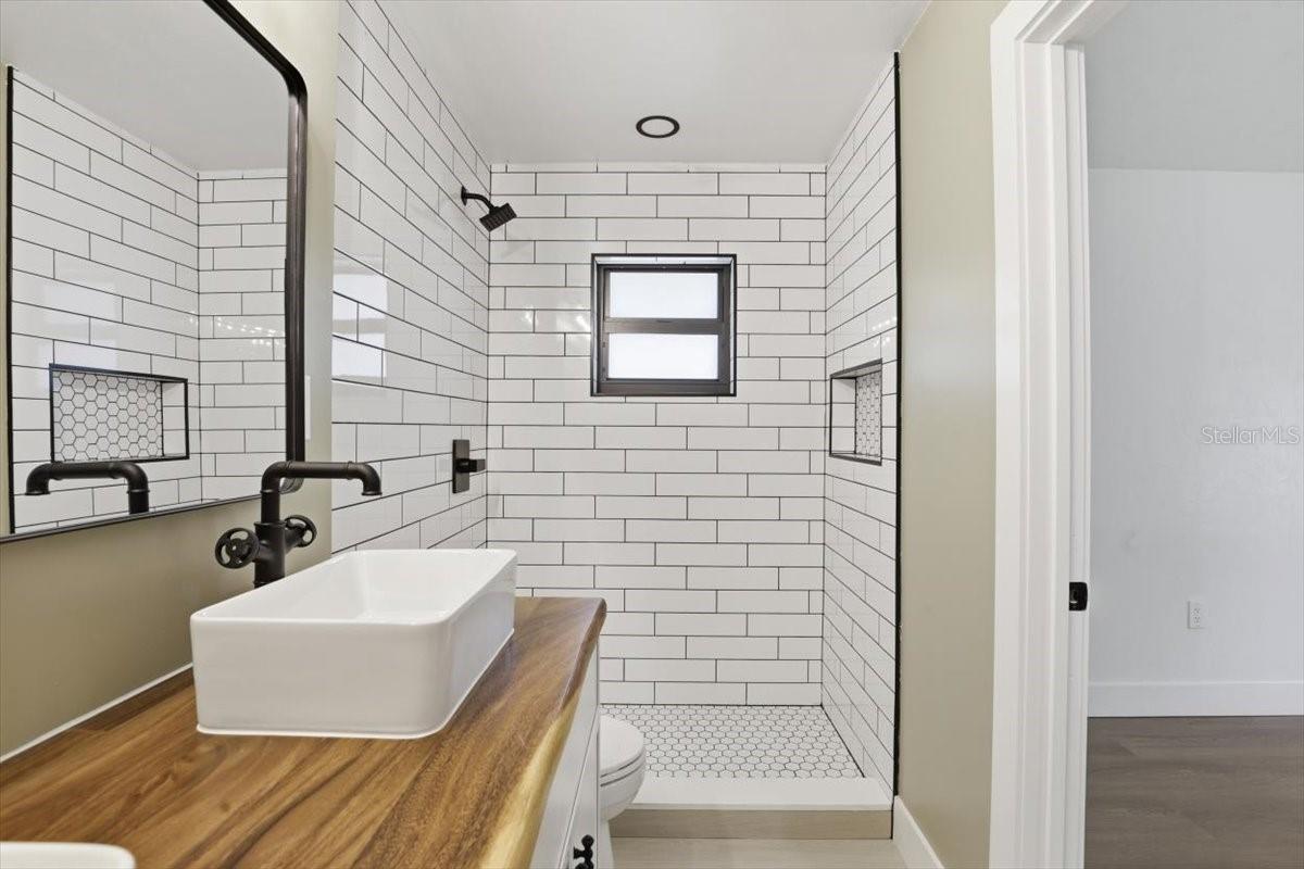 LOCHLOSSA - Residential