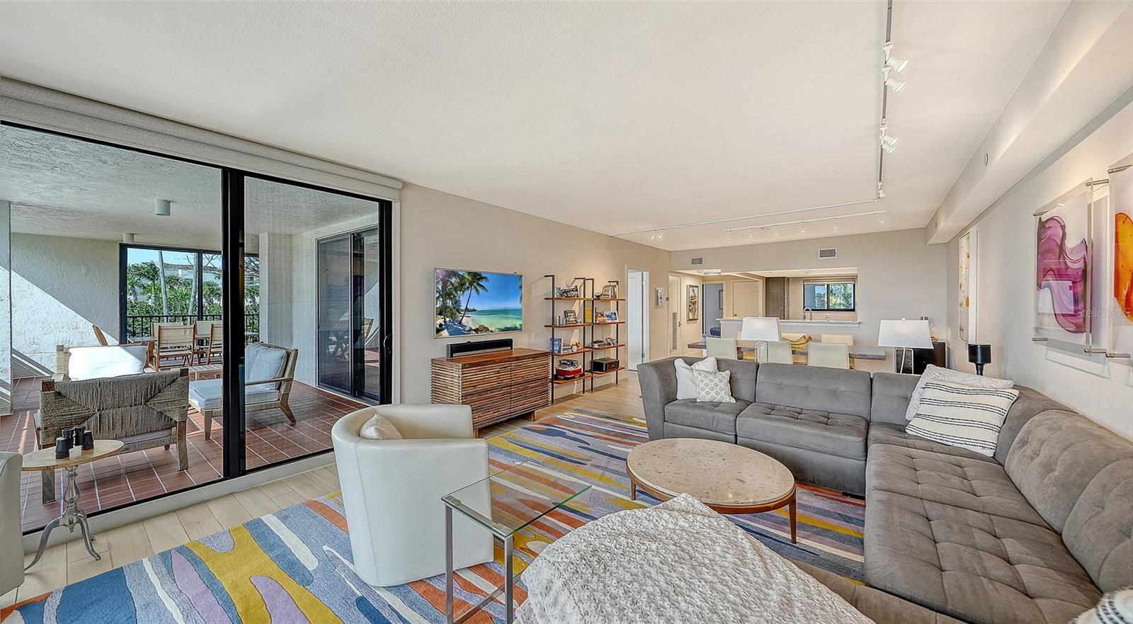 PLAYERS CLUB II - Residential