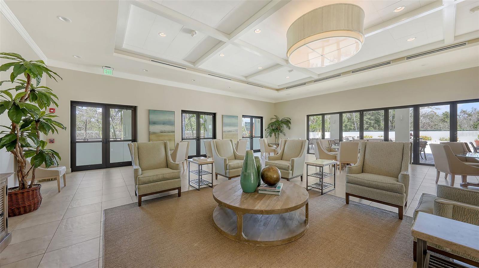 PLAYERS CLUB II - Residential