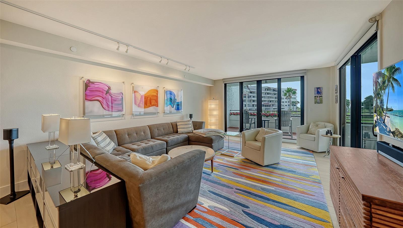 PLAYERS CLUB II - Residential