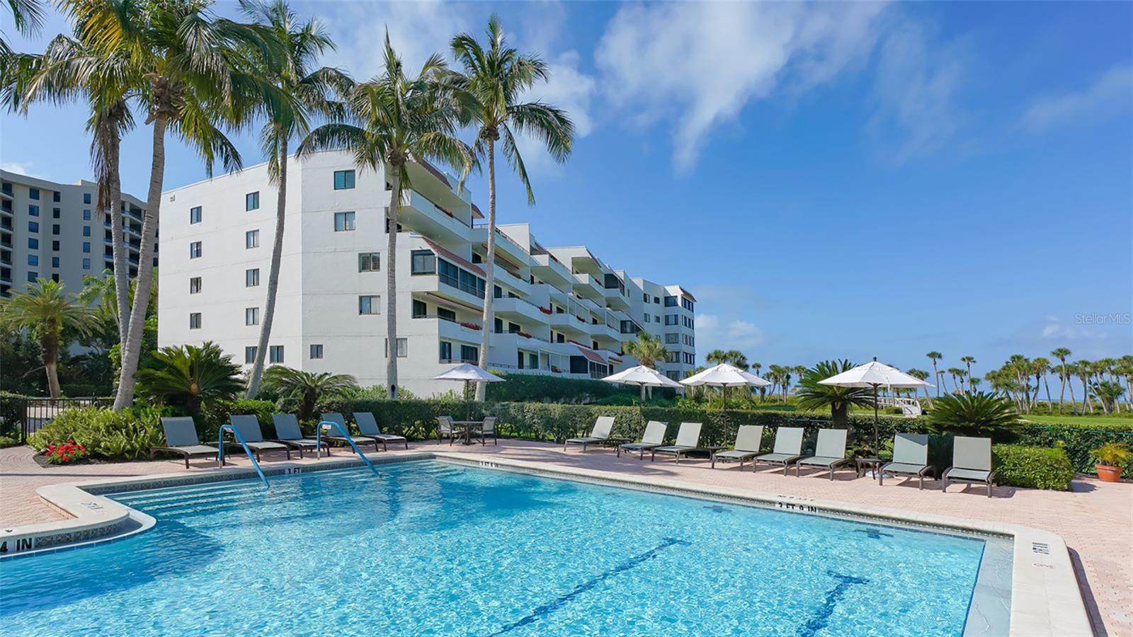 PLAYERS CLUB II - Residential