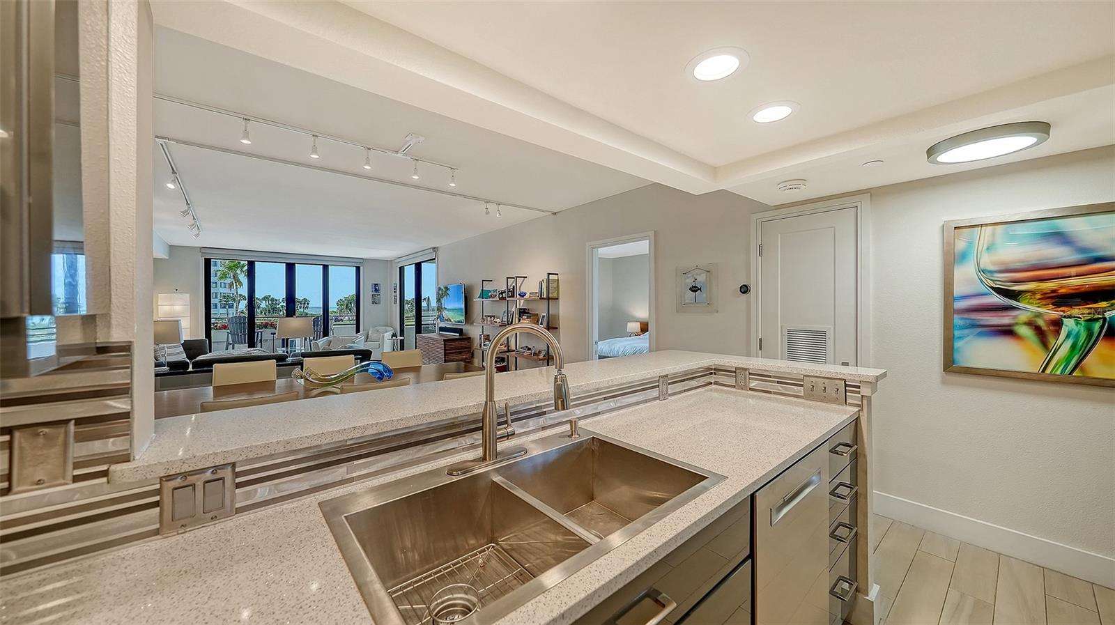 PLAYERS CLUB II - Residential