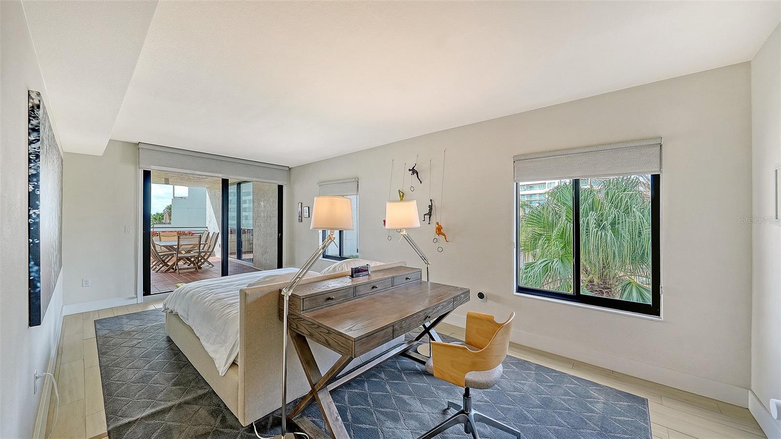 PLAYERS CLUB II - Residential