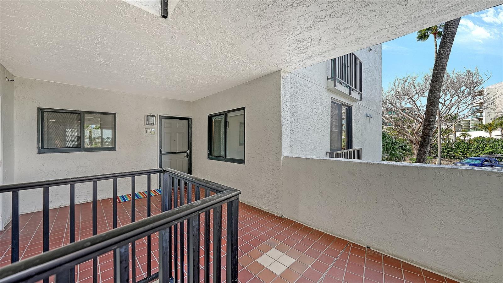 PLAYERS CLUB II - Residential