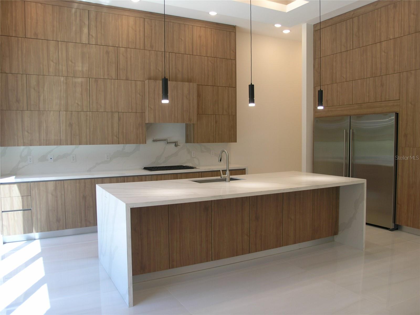 BEL MAR UNIT 3 - Residential