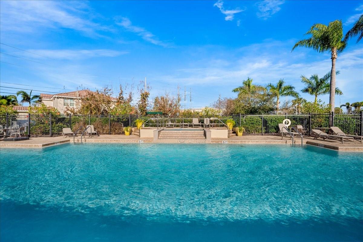 BAY BREEZE COVE - Residential