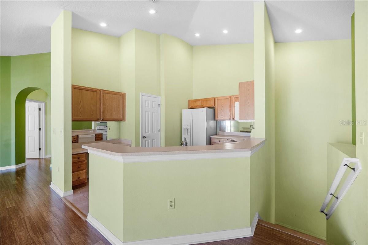 BAY BREEZE COVE - Residential