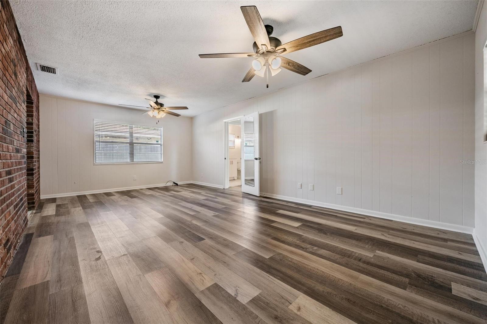 4907 N MENDENHALL DRIVE