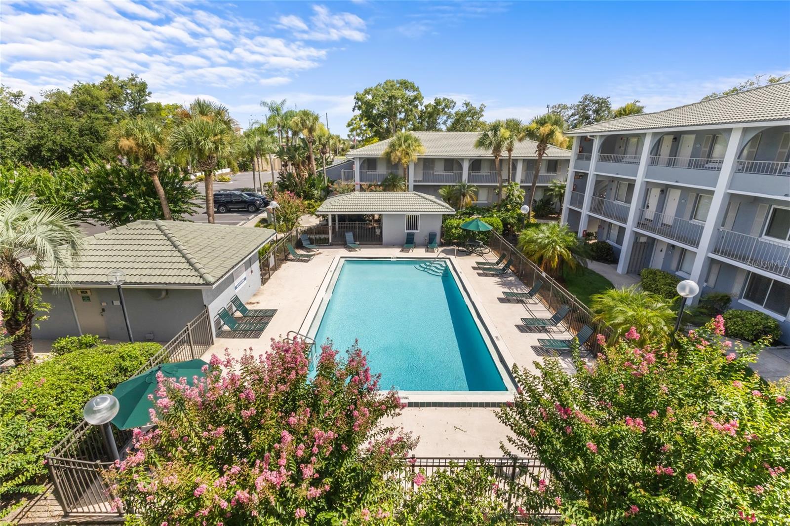 122 WATER FRONT WAY 370