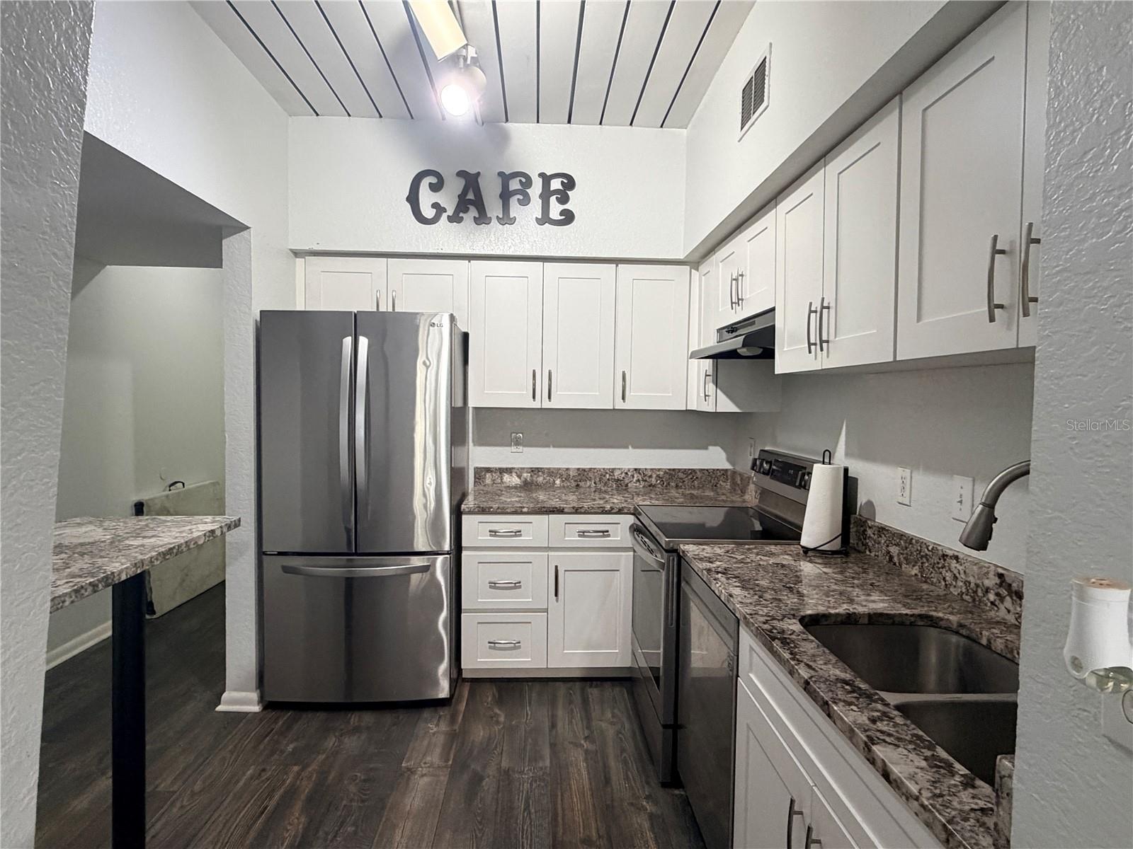 THE MADISON AT SOHO II CONDO - Residential Lease