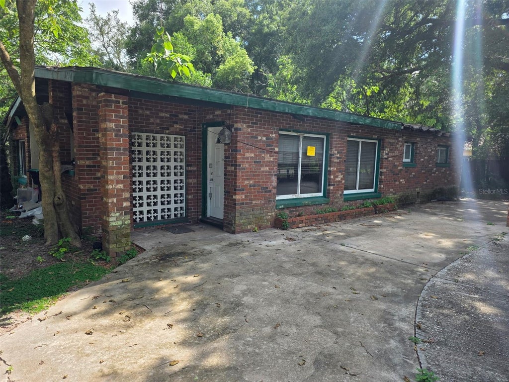 Photo of 4734 Halliday Lane, Orlando, FL 32810 (MLS # O6432697)
