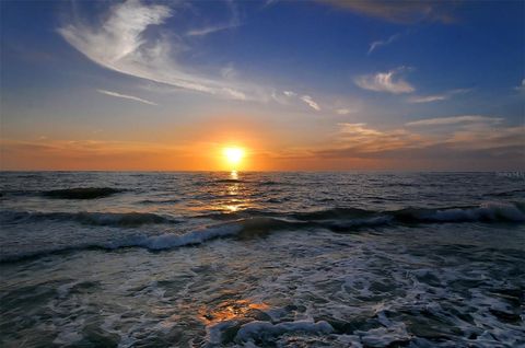 A home in LONGBOAT KEY