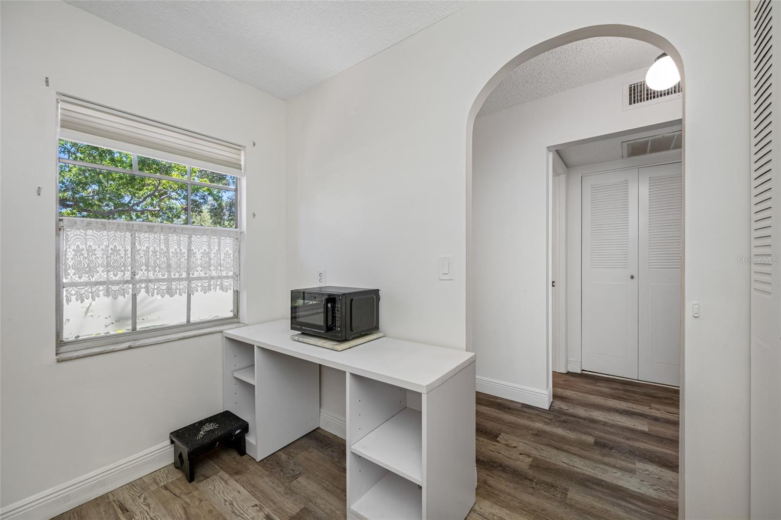 2928 FEATHER DRIVE