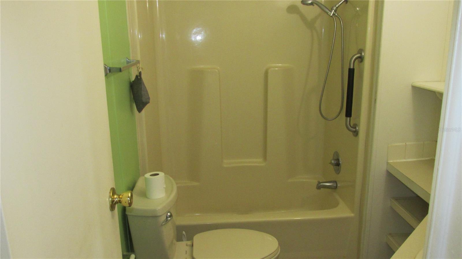 SWEETWATER GOLF & TENNIS CLUB ADD 01 - Residential