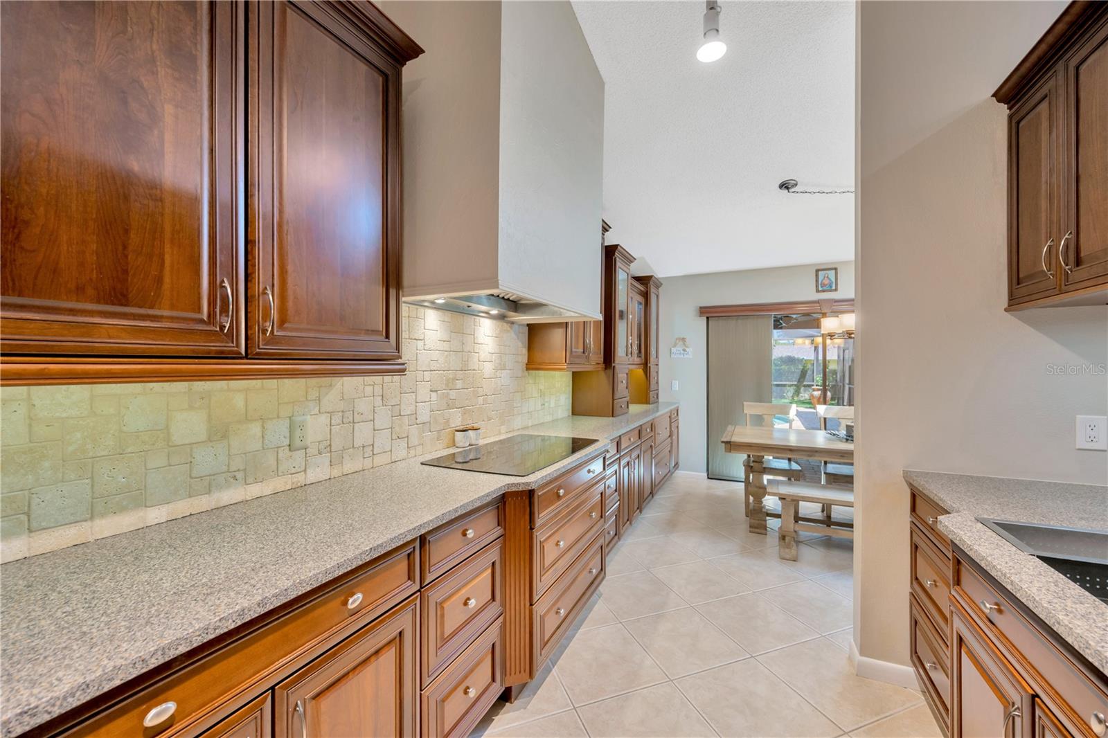 REPLAT OF BELLEFONTE - Residential