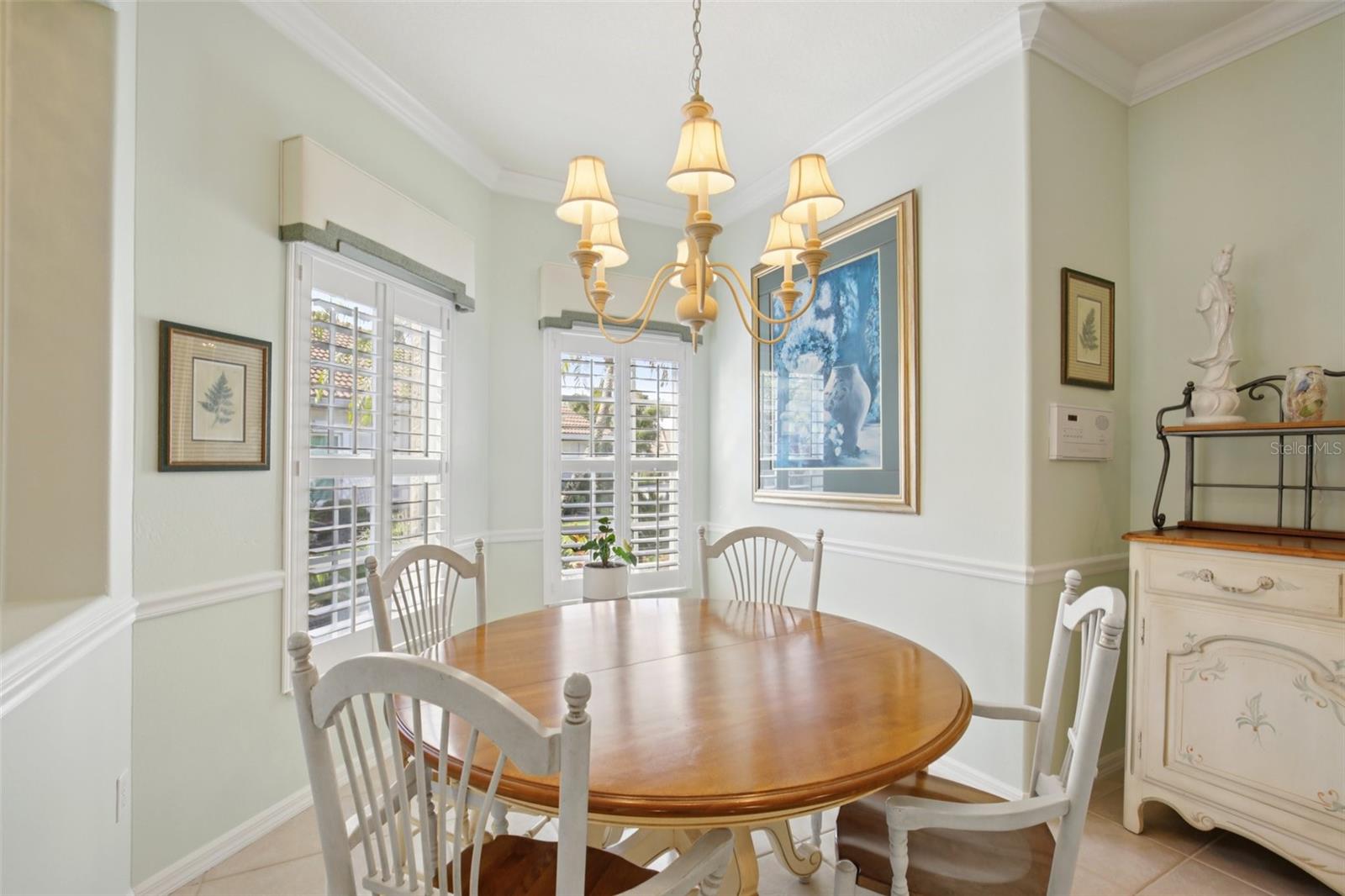 PELICAN POINTE GOLF & COUNTRY CLUB - Residential