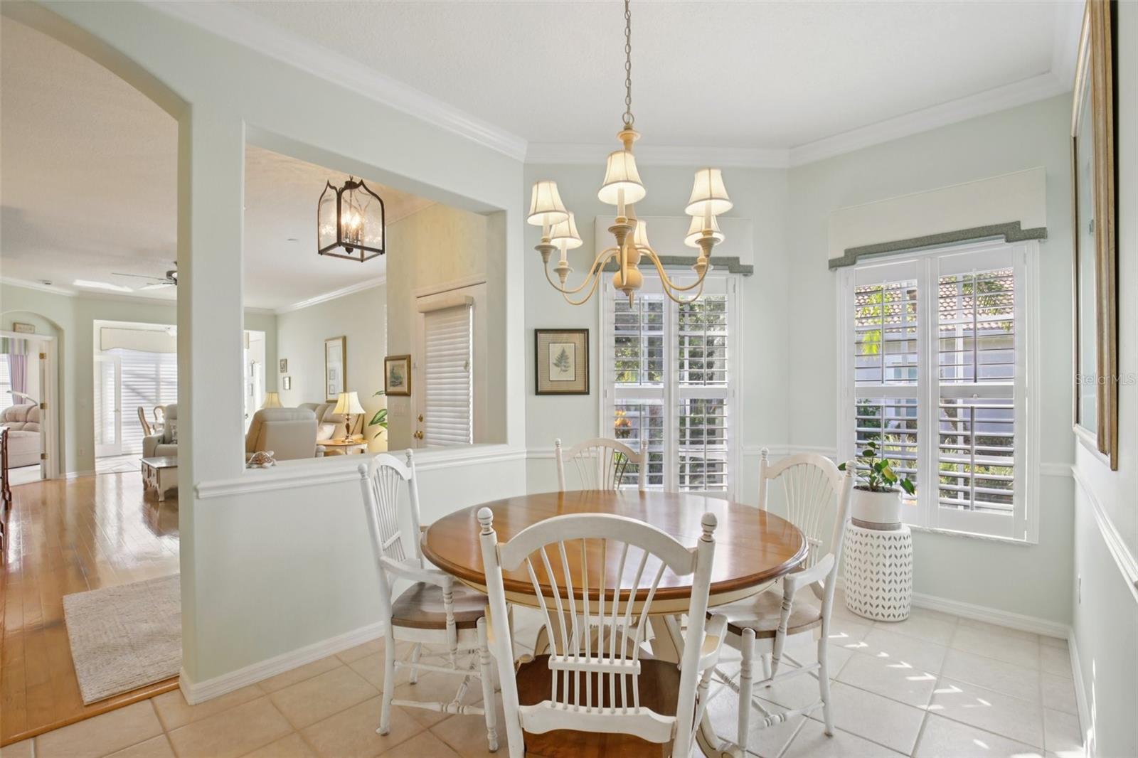 PELICAN POINTE GOLF & COUNTRY CLUB - Residential