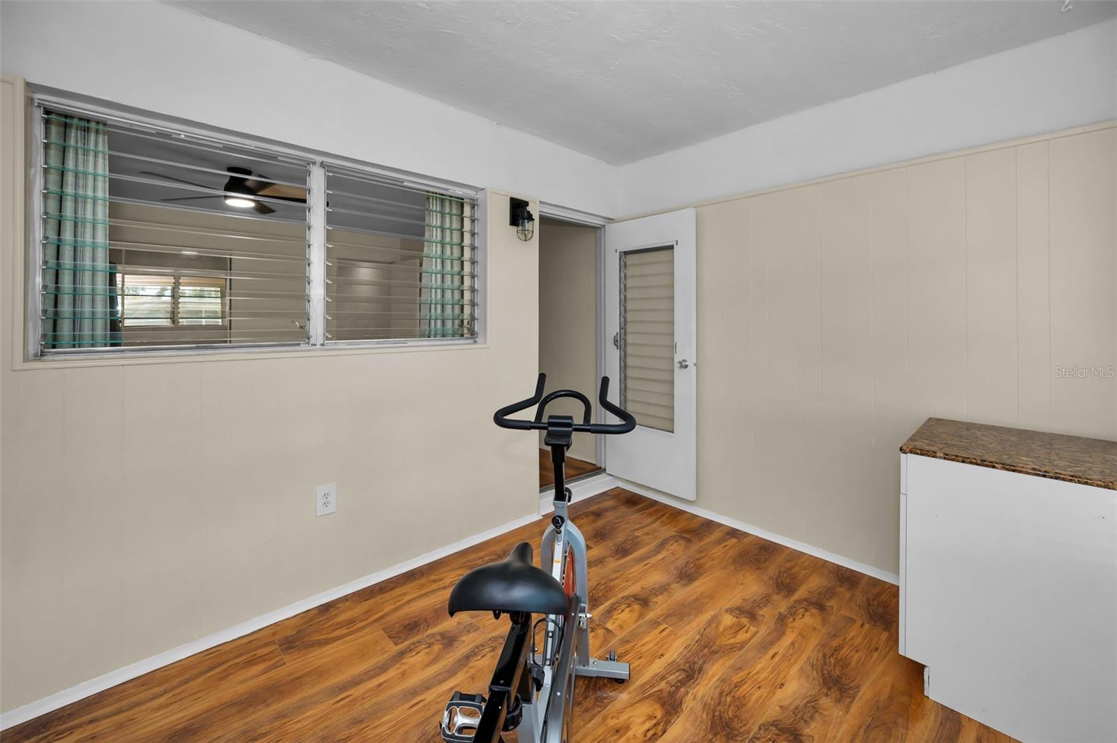 CLEARVIEW OAKS BLDG 16 - Residential