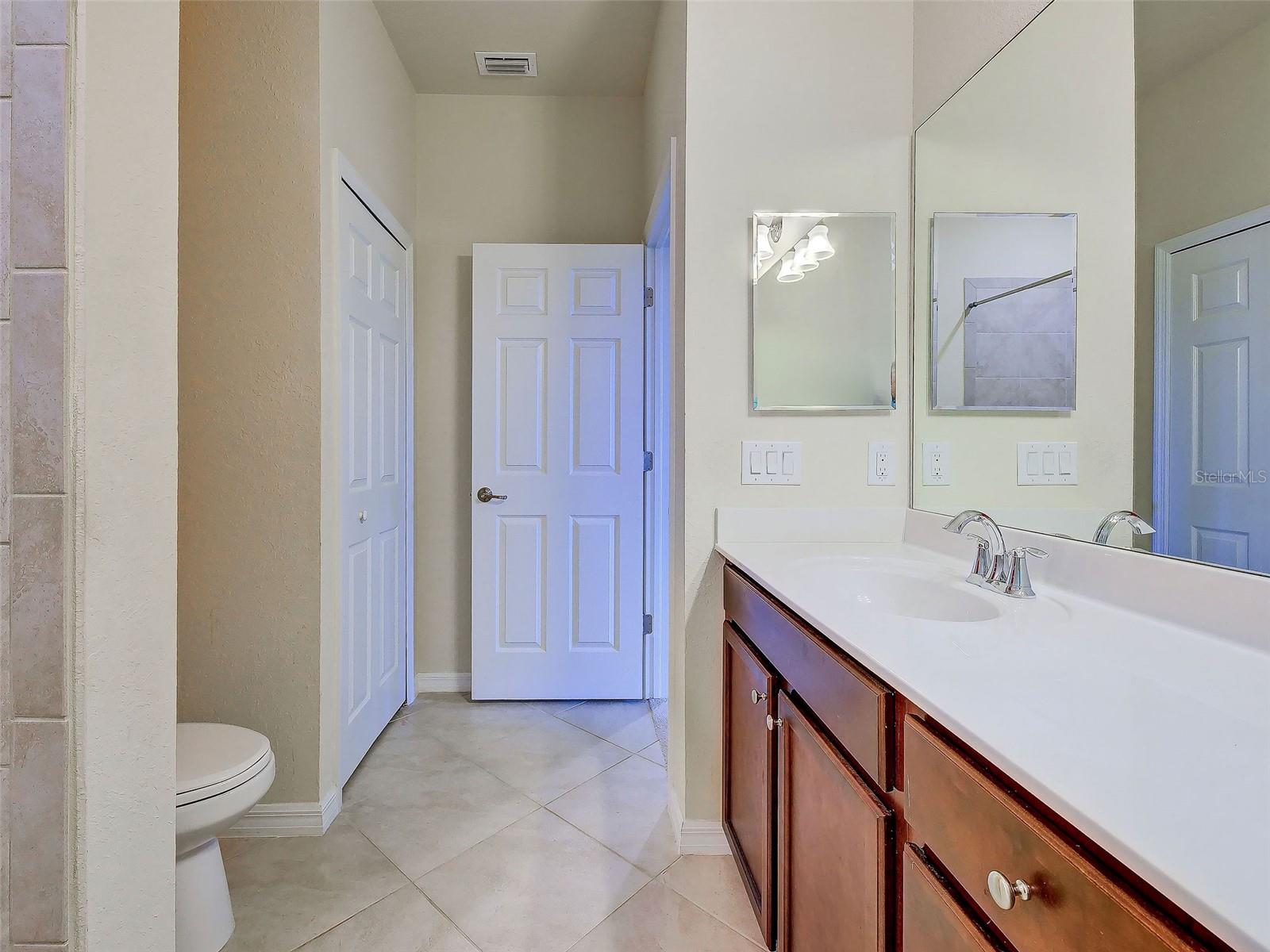 Picture for the property N6144599, 3 beds, 3 baths
