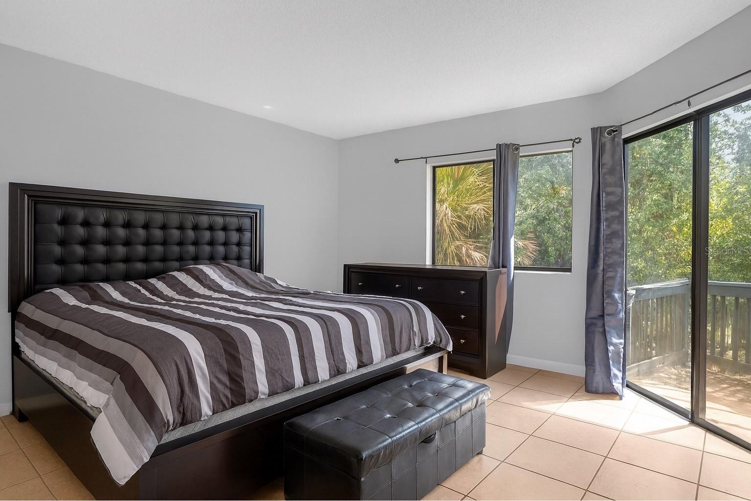 LEMON TREE CONDO SEC 01 - Residential Lease