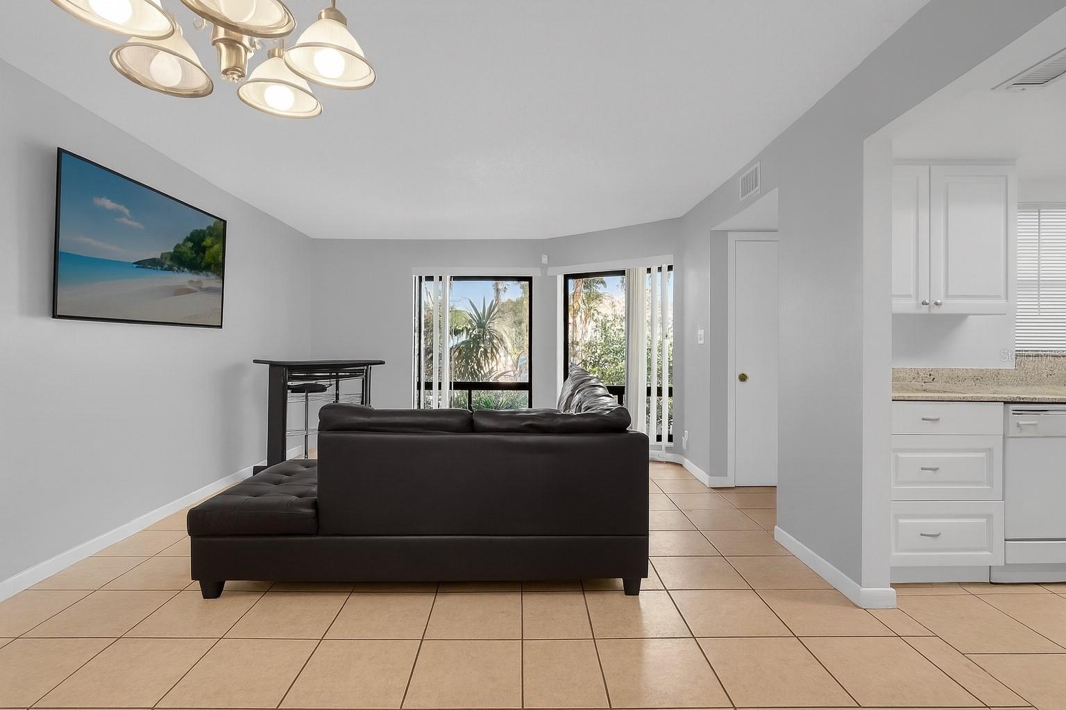 LEMON TREE CONDO SEC 01 - Residential Lease