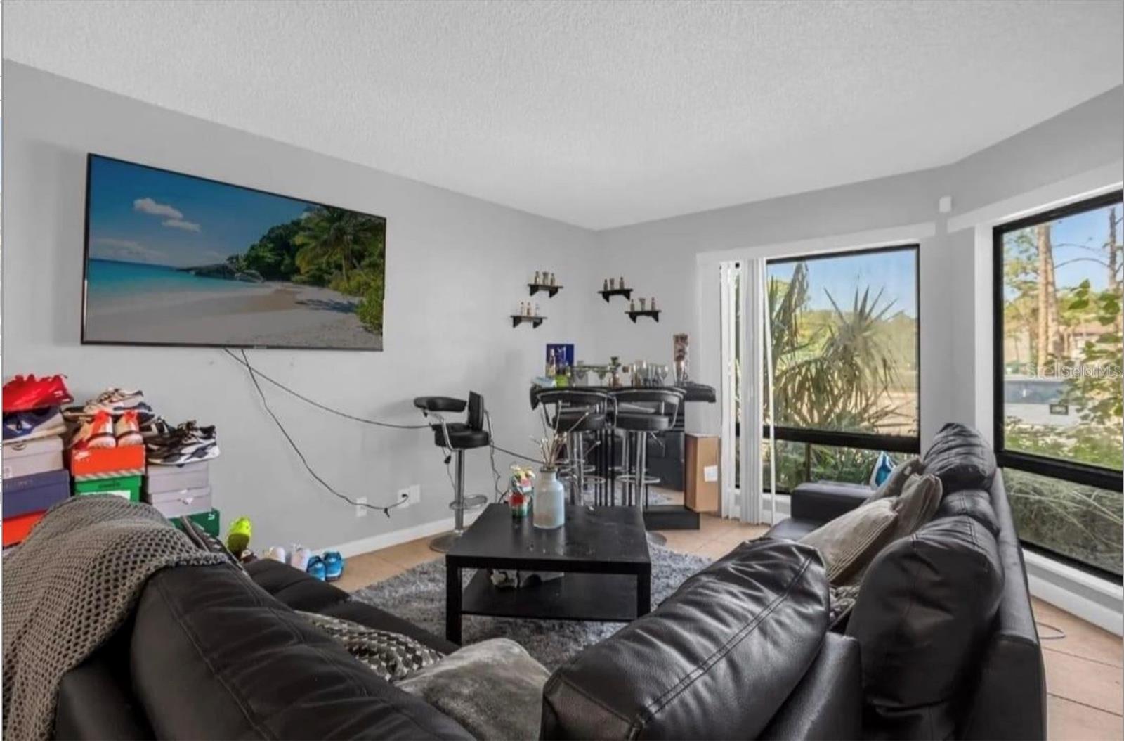 LEMON TREE CONDO SEC 01 - Residential Lease