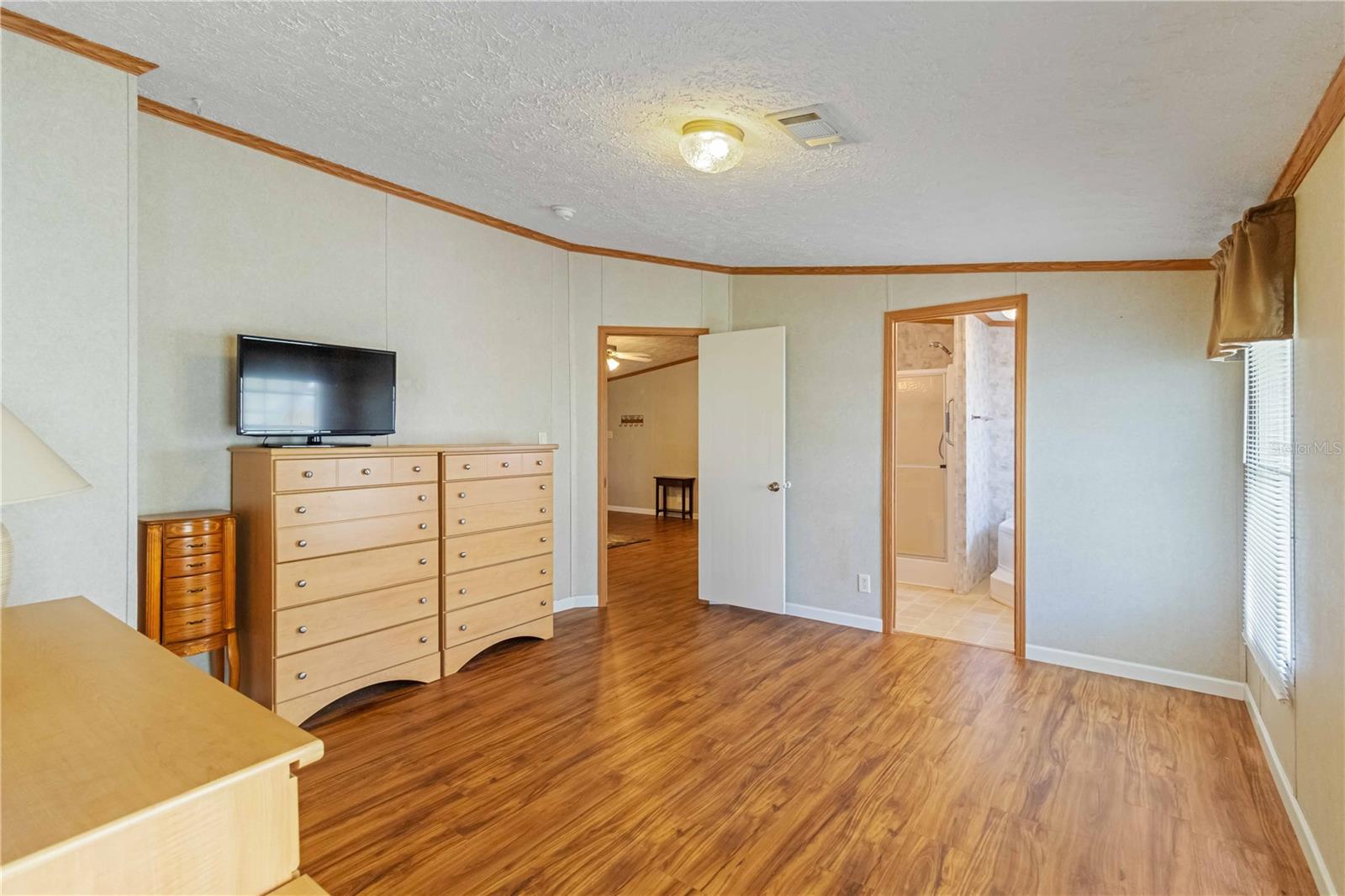 EAGLE POINT MHP - Residential